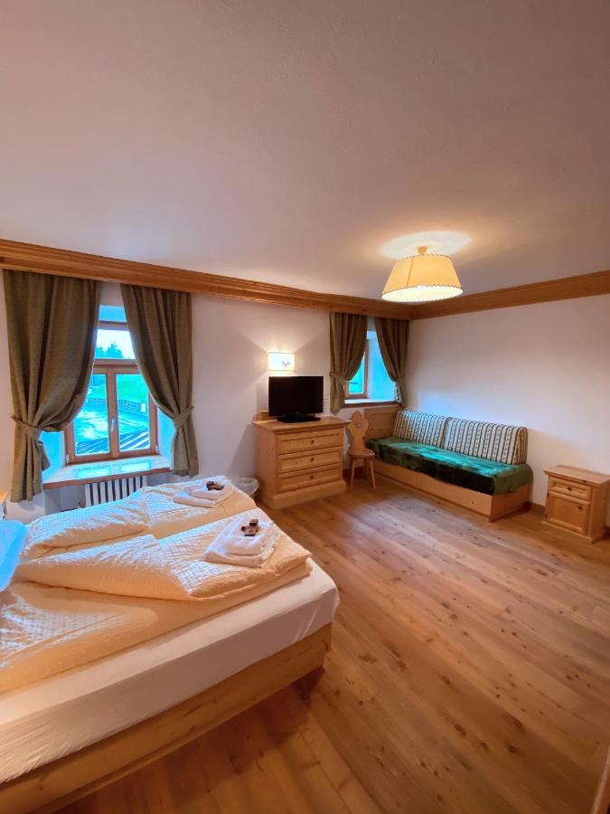 Rifugio Ospitale Hotel Cortina d'Ampezzo Exterior photo