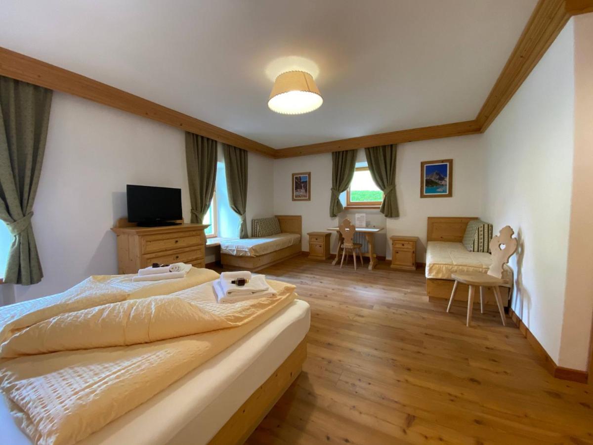 Rifugio Ospitale Hotel Cortina d'Ampezzo Exterior photo