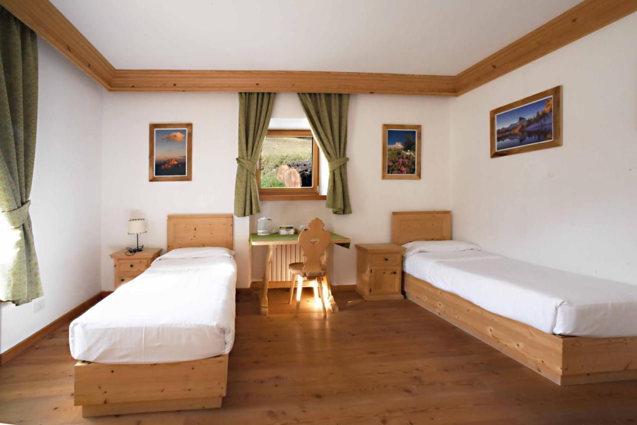 Rifugio Ospitale Hotel Cortina d'Ampezzo Exterior photo