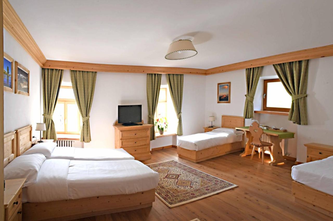Rifugio Ospitale Hotel Cortina d'Ampezzo Exterior photo