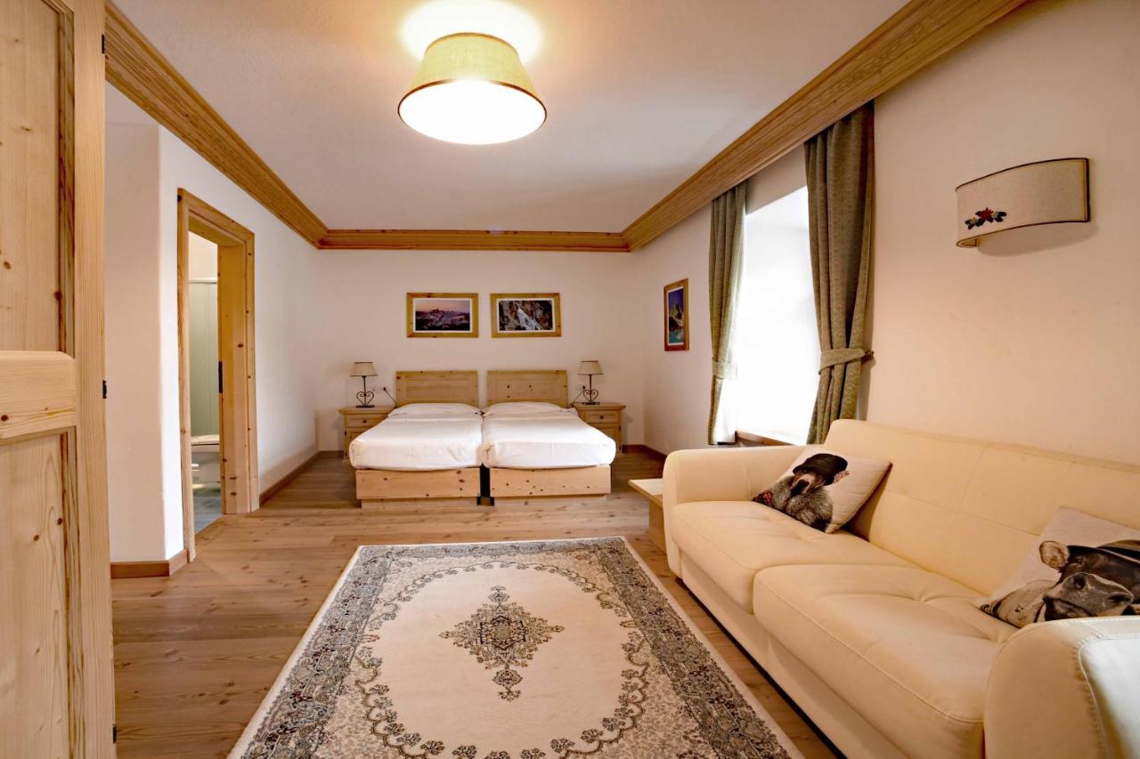 Rifugio Ospitale Hotel Cortina d'Ampezzo Exterior photo